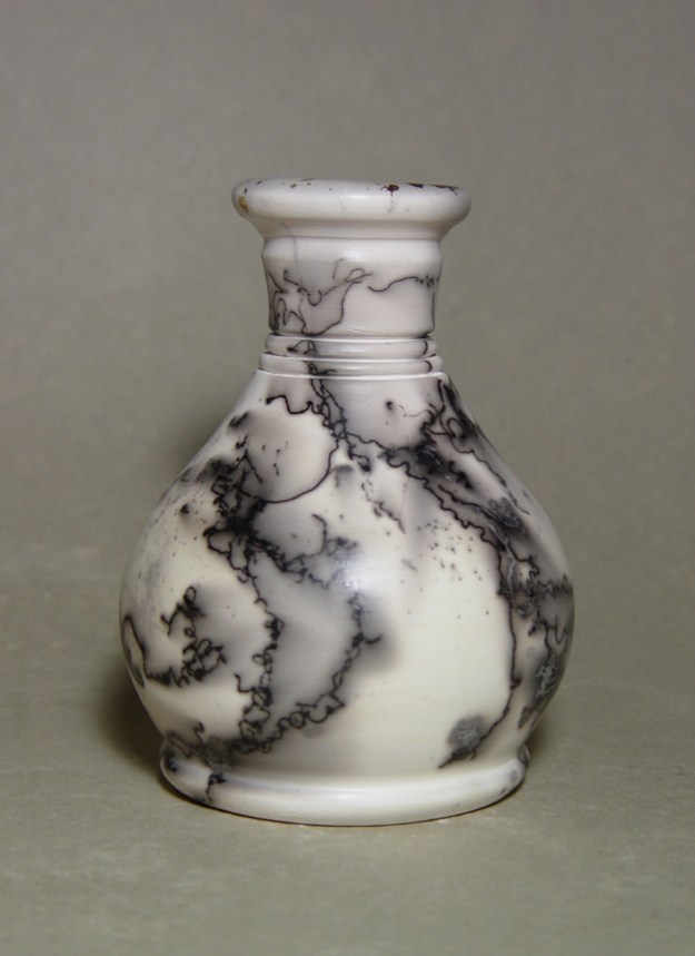 Horse Hair Raku Vase: Porcelain, terrasigilata, horse hair